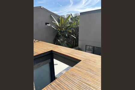 Casa à venda com 350m², 4 quartos e 4 vagas