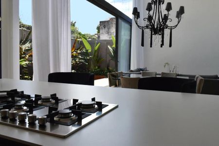 Casa à venda com 350m², 4 quartos e 4 vagas