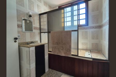 Casa à venda com 600m², 4 quartos e 5 vagasBanheiro da Suíte 3