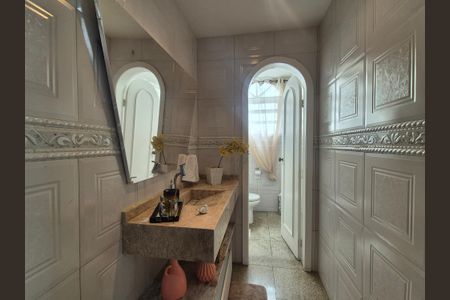 Casa à venda com 600m², 4 quartos e 5 vagasBanheiro da Suíte 1