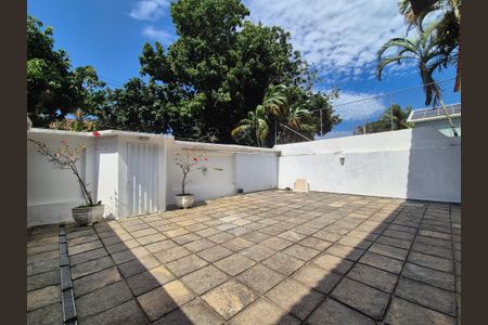 Casa à venda com 600m², 4 quartos e 5 vagasÁrea externa