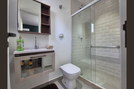 Casa à venda com 600m², 4 quartos e 5 vagasBanheiro da Suíte 1