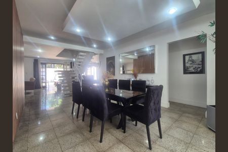 Sala de casa à venda com 4 quartos, 600m² em Recreio dos Bandeirantes, Rio de Janeiro