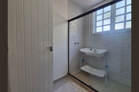 Casa à venda com 600m², 4 quartos e 5 vagasBanheiro da Suíte 5