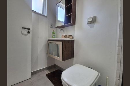 Casa à venda com 600m², 4 quartos e 5 vagasBanheiro da Suíte 1