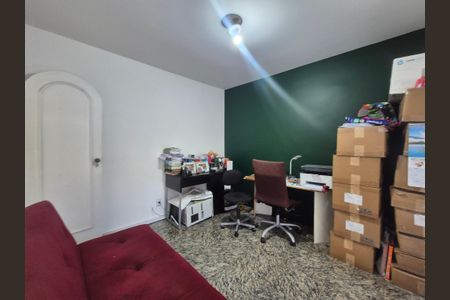 Casa à venda com 600m², 4 quartos e 5 vagasSuíte 1