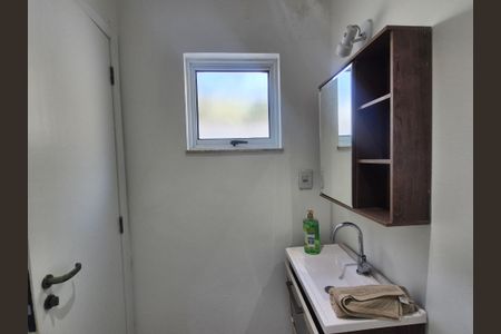 Casa à venda com 600m², 4 quartos e 5 vagasBanheiro da Suíte 1