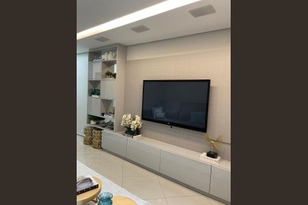 Casa à venda com 3 quartos, 168m² em Cidade Mãe do Céu, São Paulo