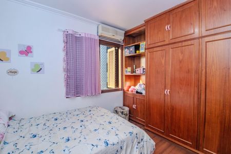 Quarto 1 de apartamento à venda com 3 quartos, 149m² em Vila Ipiranga, Porto Alegre