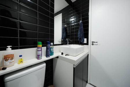 Apartamento para alugar com 33m², 2 quartos e sem vagaBanheiro