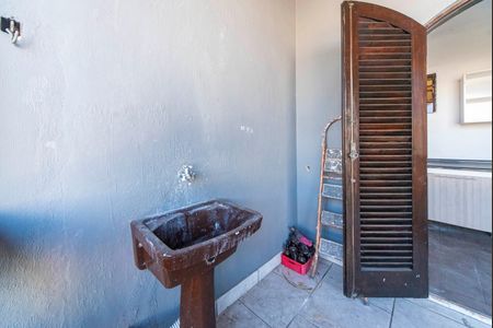 Casa para alugar com 200m², 3 quartos e 1 vaga Casa para alugar com 200m², 3 quartos e 1 vagaÁrea de Serviço