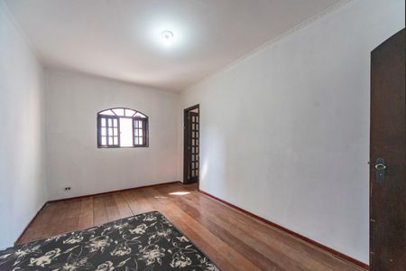 Casa para alugar com 200m², 3 quartos e 1 vaga Casa para alugar com 200m², 3 quartos e 1 vagaQuarto 1