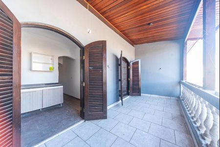 Casa para alugar com 200m², 3 quartos e 1 vaga Casa para alugar com 200m², 3 quartos e 1 vagaVaranda do Quarto 3