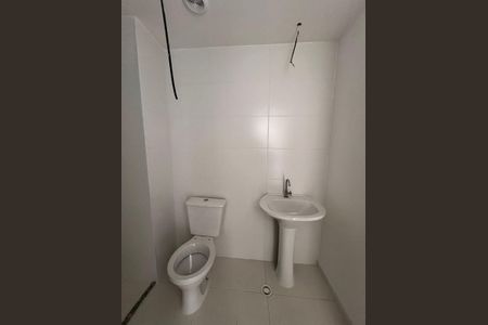 Apartamento à venda com 55m², 2 quartos e 1 vaga Apartamento à venda com 55m², 2 quartos e 1 vagaBanheiro Suite