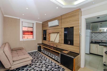 Sala de apartamento para alugar com 1 quarto, 47m² em Humaitá, Porto Alegre
