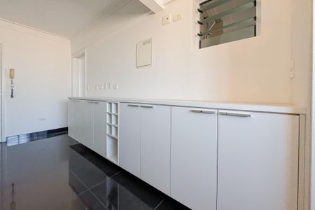 Apartamento à venda com 85m², 3 quartos e 2 vagasCozinha