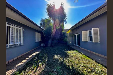 Casa para alugar com 400m², 4 quartos e 4 vagas Casa para alugar com 400m², 4 quartos e 4 vagasQuintal