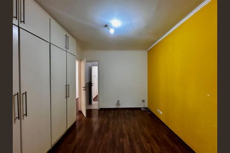 Casa para alugar com 400m², 4 quartos e 4 vagas Casa para alugar com 400m², 4 quartos e 4 vagasSuíte 2