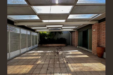 Casa para alugar com 400m², 4 quartos e 4 vagas Casa para alugar com 400m², 4 quartos e 4 vagasGaragem