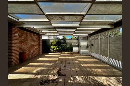 Casa para alugar com 400m², 4 quartos e 4 vagas Casa para alugar com 400m², 4 quartos e 4 vagasGaragem