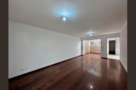 Casa para alugar com 400m², 4 quartos e 4 vagas Casa para alugar com 400m², 4 quartos e 4 vagasSala