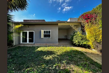 Casa para alugar com 400m², 4 quartos e 4 vagas Casa para alugar com 400m², 4 quartos e 4 vagasVista Quarto 1