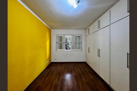 Casa para alugar com 400m², 4 quartos e 4 vagas Casa para alugar com 400m², 4 quartos e 4 vagasSuíte 2