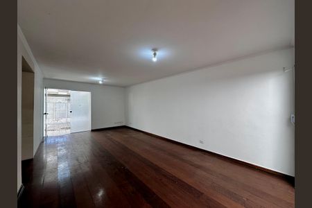 Casa para alugar com 400m², 4 quartos e 4 vagas Casa para alugar com 400m², 4 quartos e 4 vagasSala
