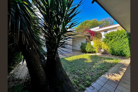 Casa para alugar com 400m², 4 quartos e 4 vagas Casa para alugar com 400m², 4 quartos e 4 vagasVista Suíte 2