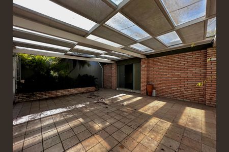 Casa para alugar com 400m², 4 quartos e 4 vagas Casa para alugar com 400m², 4 quartos e 4 vagasGaragem