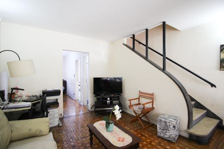 Casa para alugar com 125m², 2 quartos e 2 vagas Casa para alugar com 125m², 2 quartos e 2 vagasSala