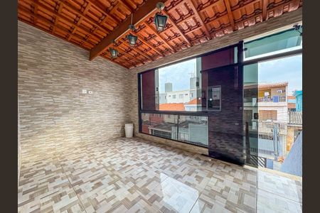 Casa à venda com 200m², 2 quartos e 3 vagas Casa à venda com 200m², 2 quartos e 3 vagasÁrea comum