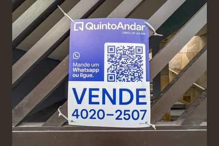 Casa à venda com 200m², 2 quartos e 3 vagas Casa à venda com 200m², 2 quartos e 3 vagasPlaca