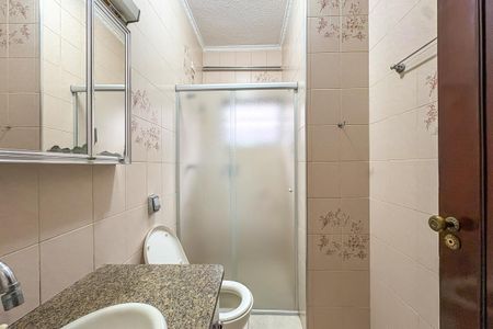 Casa à venda com 200m², 2 quartos e 3 vagas Casa à venda com 200m², 2 quartos e 3 vagasBanheiro