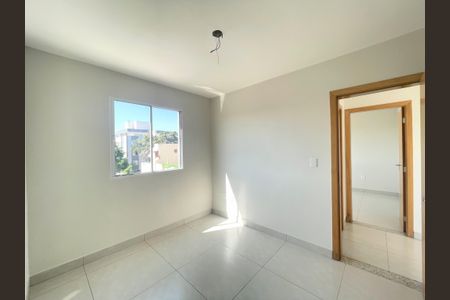 Quarto de apartamento à venda com 2 quartos, 49m² em Santa Monica, Belo Horizonte