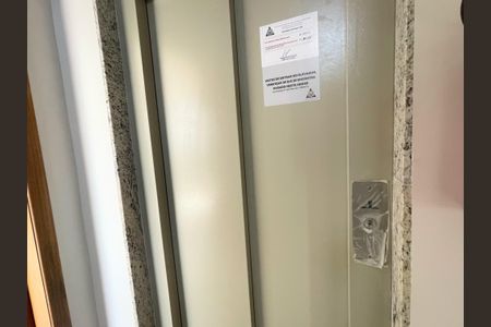 Apartamento à venda com 49m², 2 quartos e 1 vagaElevador