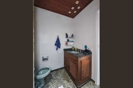 Apartamento à venda com 150m², 3 quartos e sem vaga Apartamento à venda com 150m², 3 quartos e sem vagaBanheiro da Suíte 2