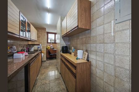 Apartamento à venda com 150m², 3 quartos e sem vaga Apartamento à venda com 150m², 3 quartos e sem vagaCozinha