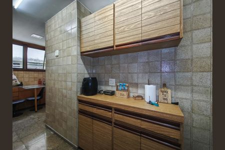 Apartamento à venda com 150m², 3 quartos e sem vaga Apartamento à venda com 150m², 3 quartos e sem vagaCozinha