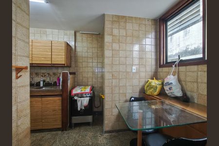 Apartamento à venda com 150m², 3 quartos e sem vaga Apartamento à venda com 150m², 3 quartos e sem vagaCozinha