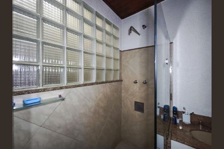 Apartamento à venda com 150m², 3 quartos e sem vaga Apartamento à venda com 150m², 3 quartos e sem vagaBanheiro da Suíte 1