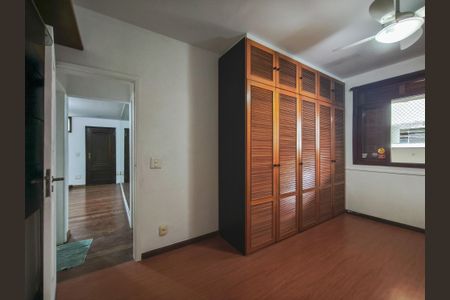 Apartamento à venda com 150m², 3 quartos e sem vaga Apartamento à venda com 150m², 3 quartos e sem vagaSuíte 1
