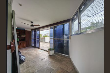 Apartamento à venda com 150m², 3 quartos e sem vaga Apartamento à venda com 150m², 3 quartos e sem vagaSala