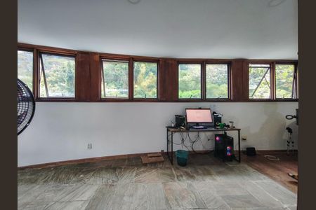 Apartamento à venda com 150m², 3 quartos e sem vaga Apartamento à venda com 150m², 3 quartos e sem vagaVista da Suíte 2