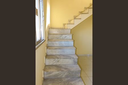 Casa à venda com 100m², 5 quartos e 3 vagas Casa à venda com 100m², 5 quartos e 3 vagasCopa