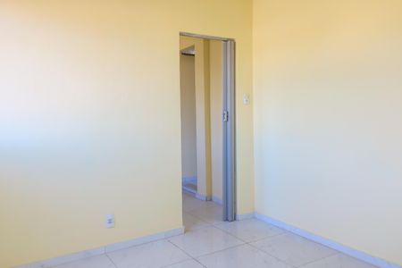 Casa à venda com 100m², 5 quartos e 3 vagas Casa à venda com 100m², 5 quartos e 3 vagasQuarto 2