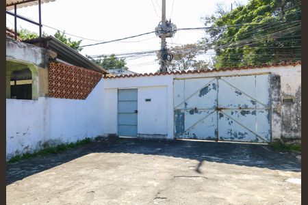 Casa à venda com 100m², 5 quartos e 3 vagas Casa à venda com 100m², 5 quartos e 3 vagasGaragem