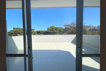 Apartamento à venda com 98m², 2 quartos e 2 vagasÁrea Externa