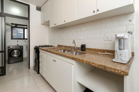 Apartamento para alugar com 180m², 3 quartos e 2 vagas Apartamento para alugar com 180m², 3 quartos e 2 vagasCozinha