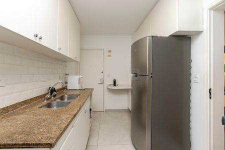 Apartamento para alugar com 180m², 3 quartos e 2 vagas Apartamento para alugar com 180m², 3 quartos e 2 vagasCozinha